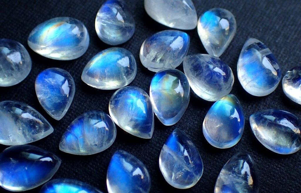 Лунный камень.png